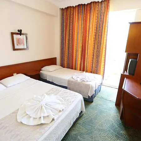 Otel Paradise 3*