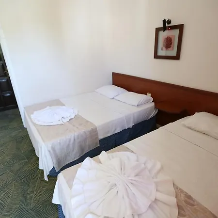 Paradise Hotel 3*